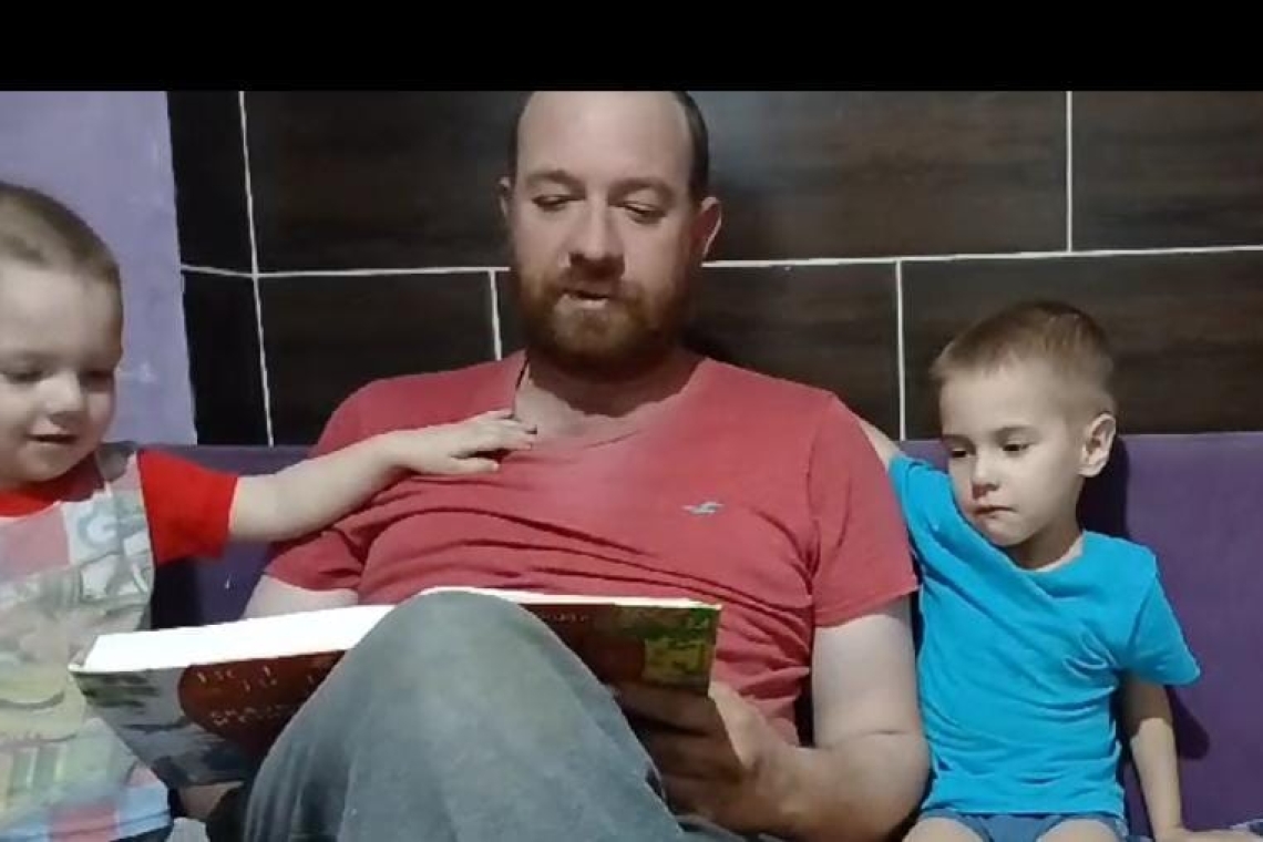 В рамках занятости обучающихся КГУ "Антоновская средняя школа"  в каникулярный период проведен челлендж "Кiтап марафоны".